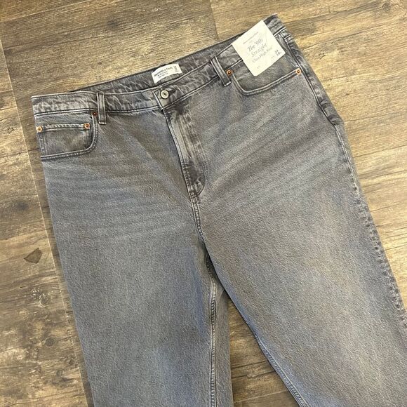 Abercrombie & Fitch Denim - NWT Abercrombie & Fitch The 90's Straight Ultra High Rise Jeans Women 34x18 (95)